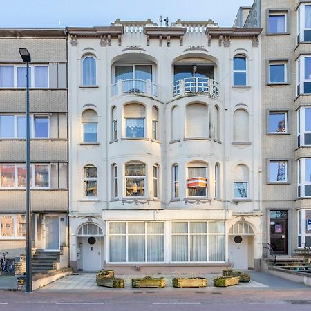 Cosy Apartment 150M From The Beach Бланкенберге Екстериор снимка