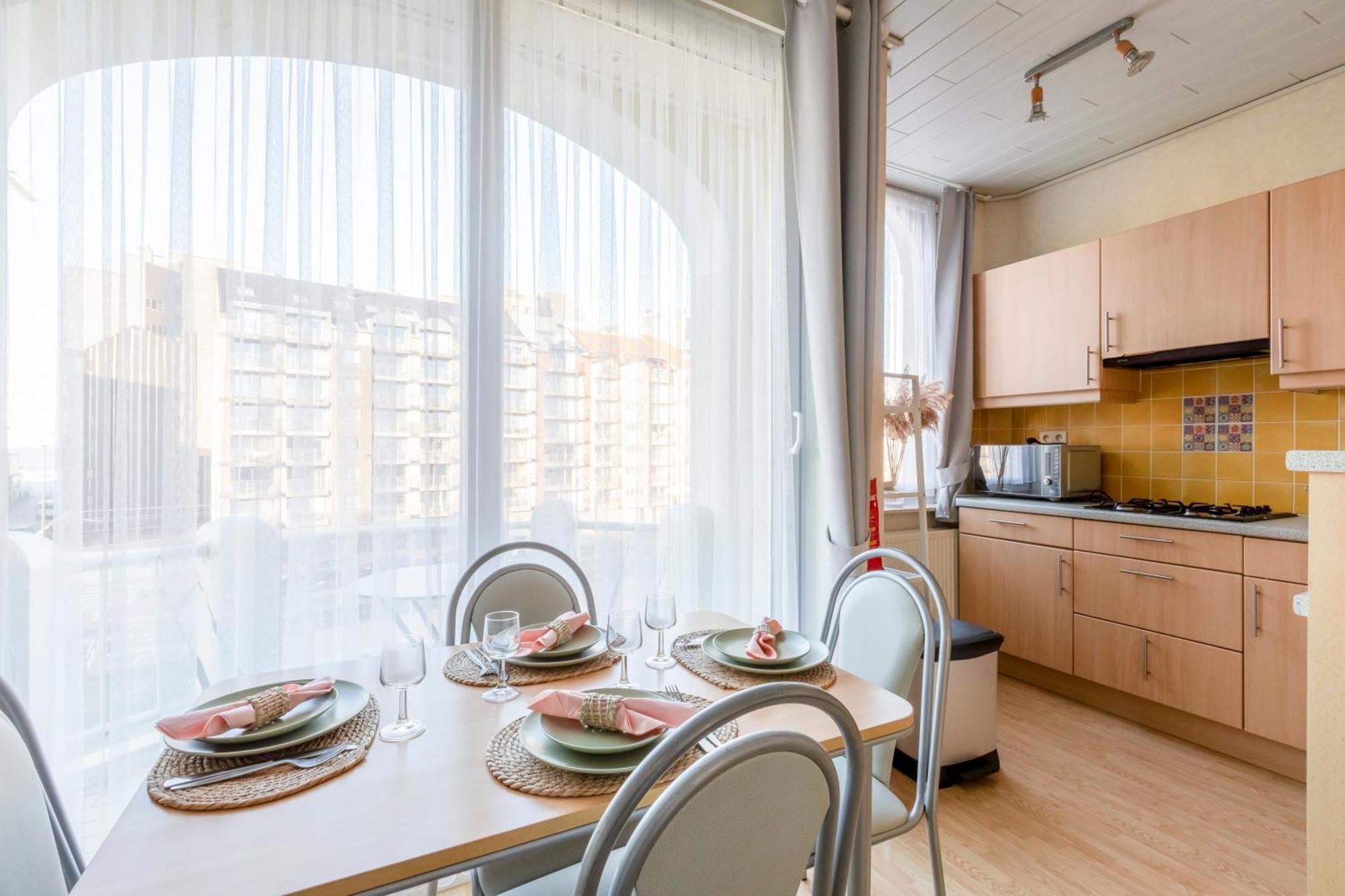 Cosy Apartment 150M From The Beach Бланкенберге Екстериор снимка