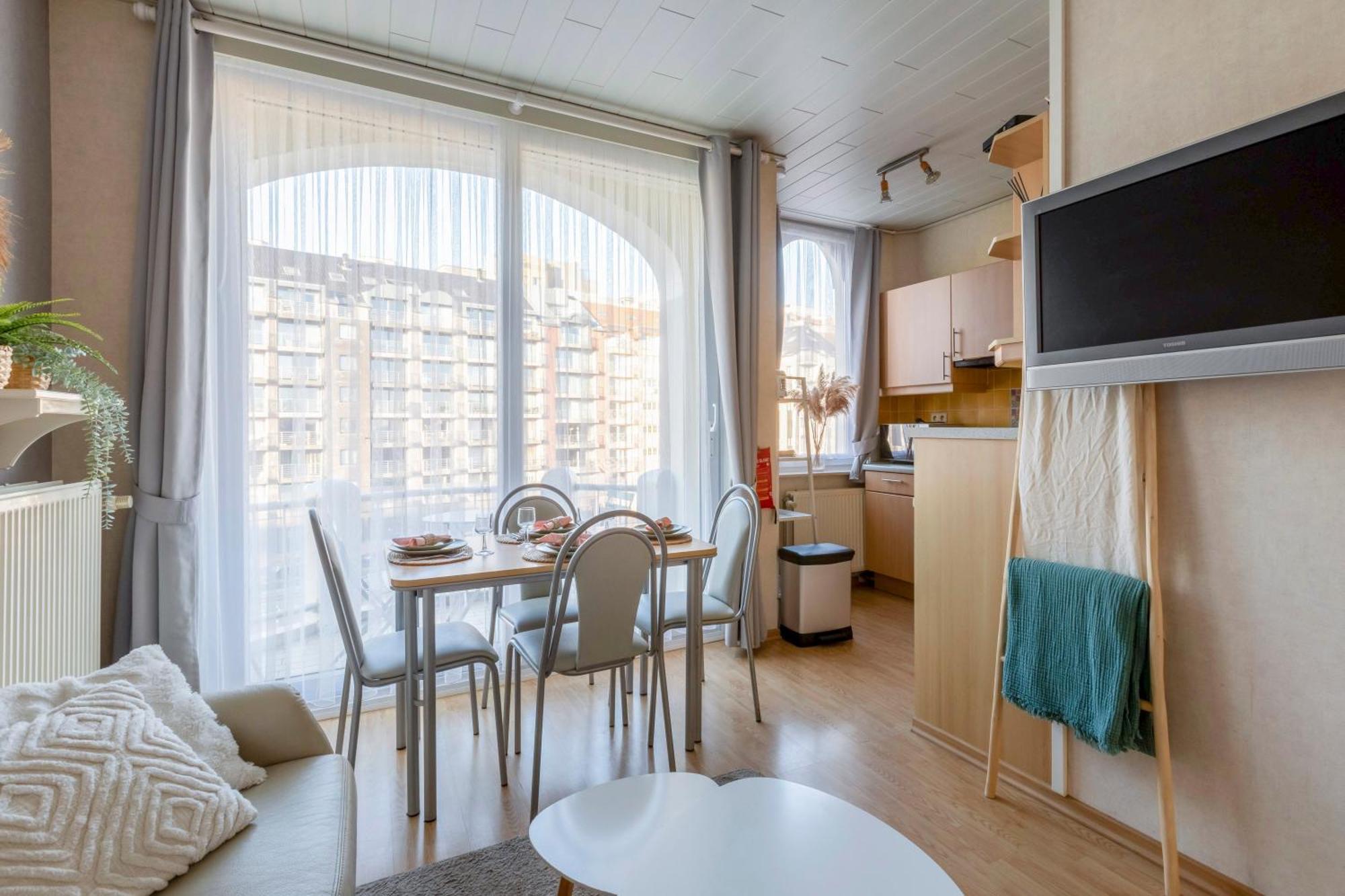Cosy Apartment 150M From The Beach Бланкенберге Екстериор снимка